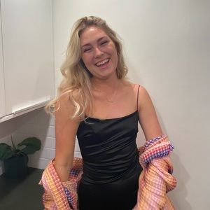 Meet your Posher, Sierra